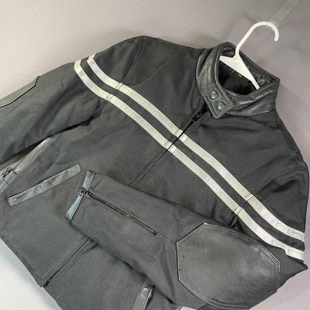 Universal Rider Jacket Womens XS Black Leather Motorcycle Reflective Parisian‎